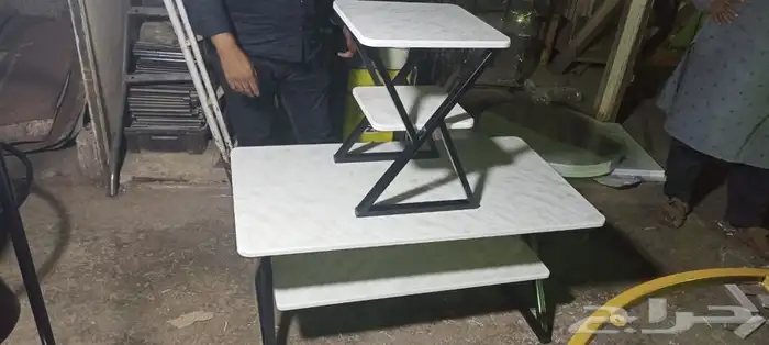 table serving 4
