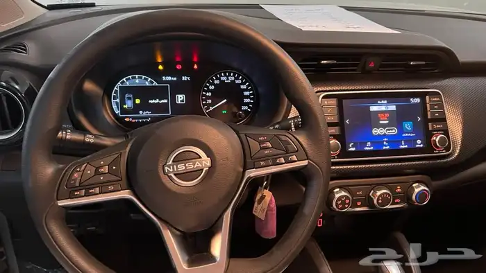 نيسان كيكس نص فل 2023 6
