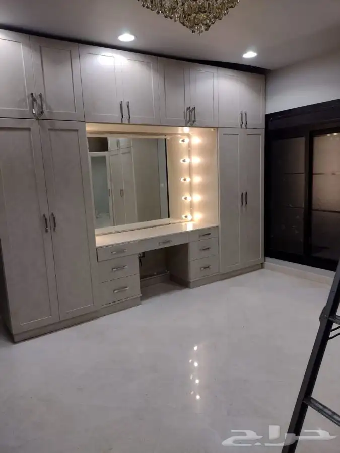 تفصيل اثاث منزلى خزاين  غرف سراير كمودينات تسريحات 30