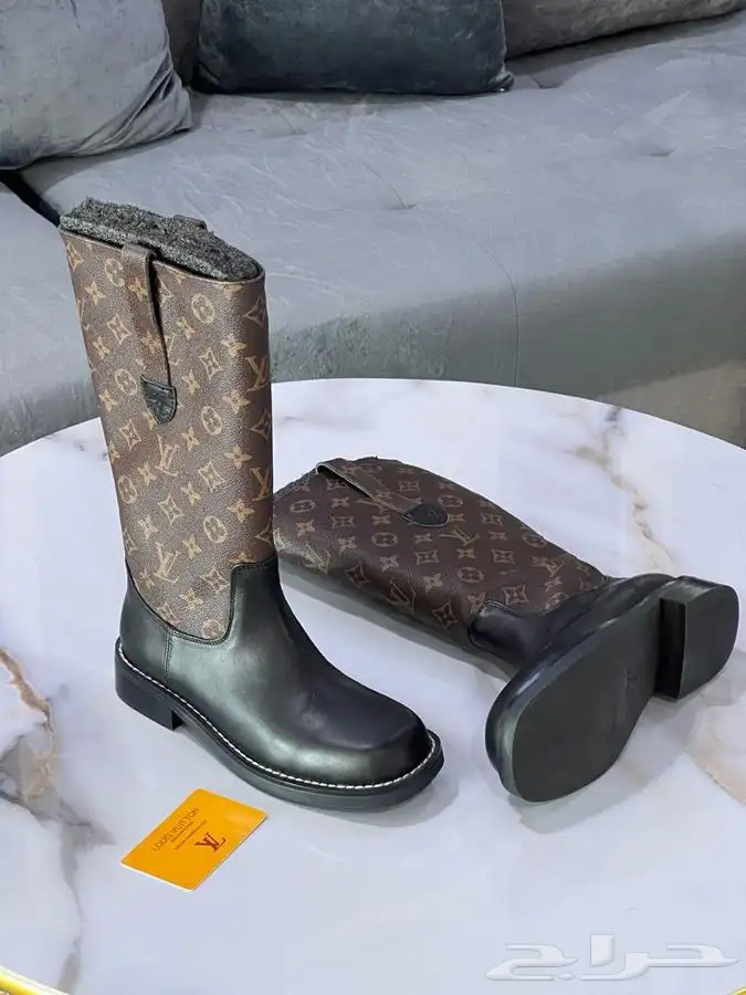 جاكيتات و ابوات شتويه نسائية 42