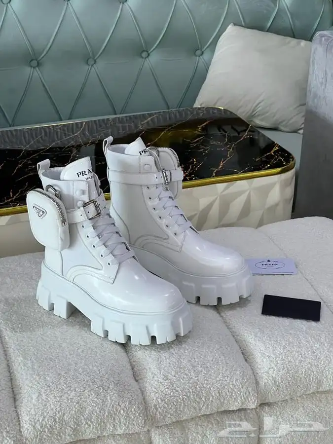 جاكيتات و ابوات شتويه نسائية 40