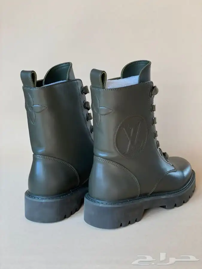 جاكيتات و ابوات شتويه نسائية 31