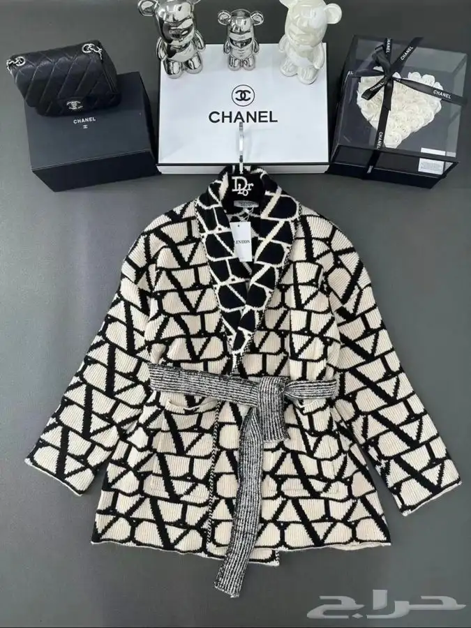 جاكيتات و ابوات شتويه نسائية 80