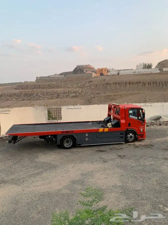 سطحه لنقل المركبات الى جده 0