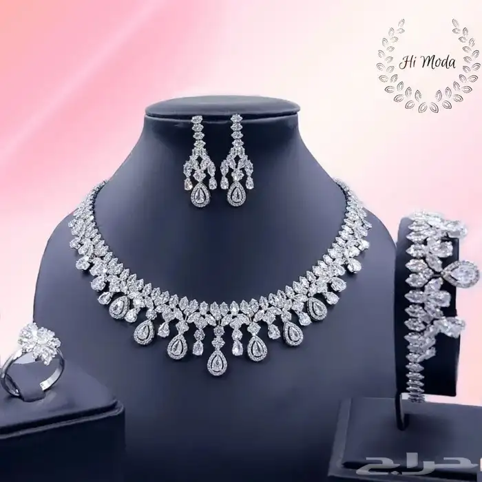 طقم اكسسوار مناسبات تصميم ألماس زركون لمعة قوية شكل جذاب 1