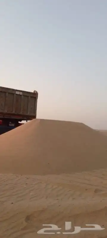 قلاب 24 متر لتوريد الرمل والخرسانه لمشروع البحر الأحمر ومشرو 3