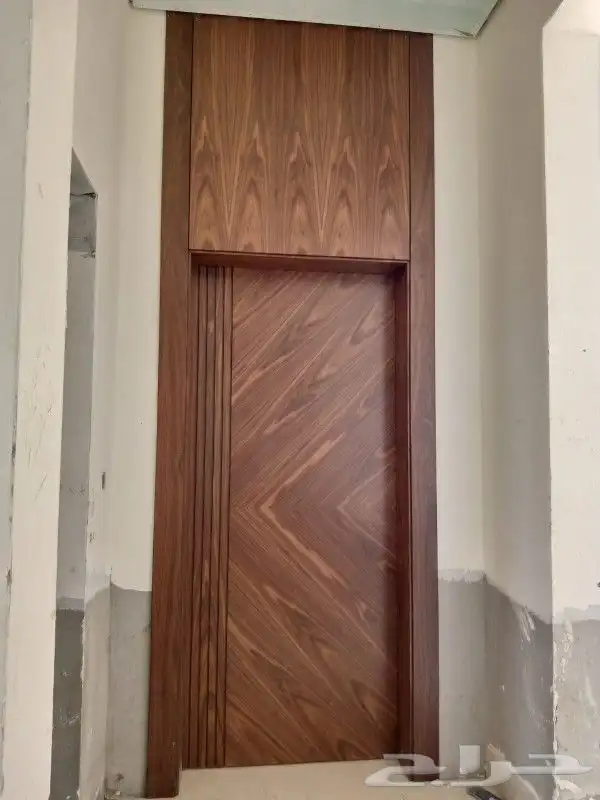 متخصصون في صناعة الابواب الخشبية والاثاث المنزلي والديكور وا 1