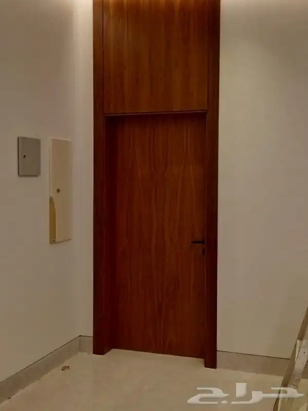 متخصصون في صناعة الابواب الخشبية والاثاث المنزلي والديكور وا 0