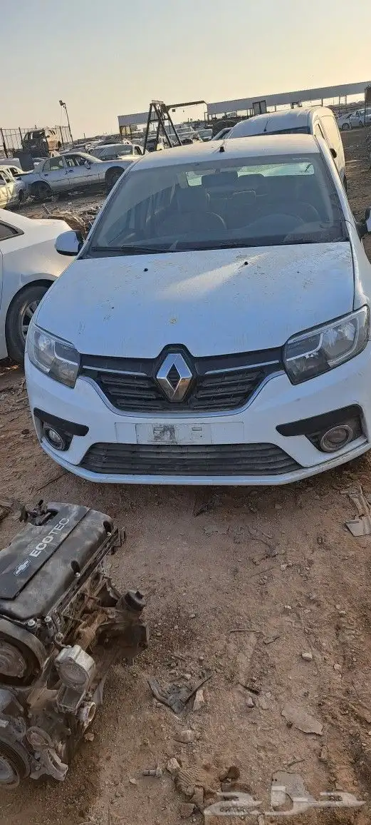 بيجو 508 وبيجو 307 وبيجو 207 وبيجو 3001 ورينو وفان ستروين وب 4