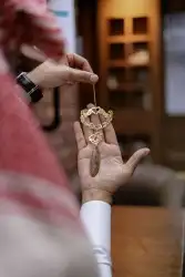 تعليقه مرايه سياره بالاسم مع كسرة العوده 8