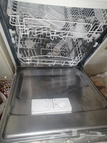 غسالة صحون نظيف مستعمل مرتين فقط 1