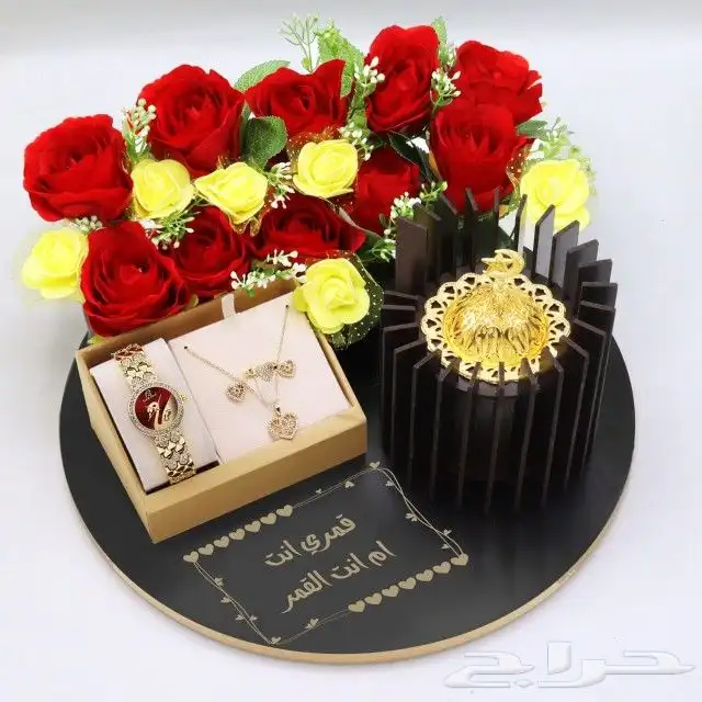 هدايا نسائيه فخمه بالاسم 9