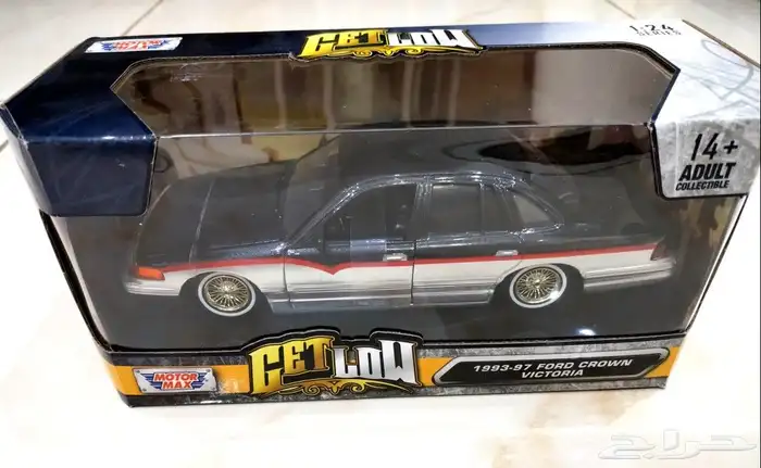 مجسم فورد كراون فكتوريا 0