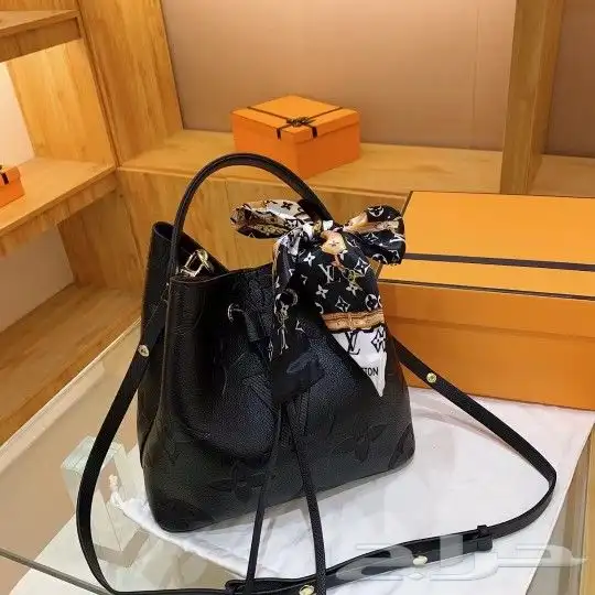 شنط ماركة لويس فيتون 7 موديلات 11