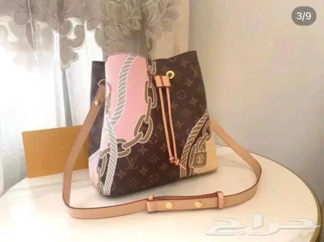 شنط ماركة لويس فيتون 7 موديلات 20