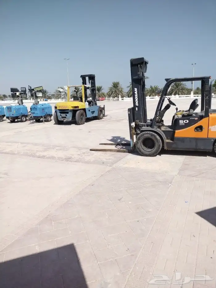 رافعات شوكية وكرينات بجميع أنواعها 0