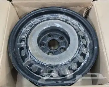 جنوط كامري سوح 2025 اصليه وكاله مع الطيس والصواميل 2