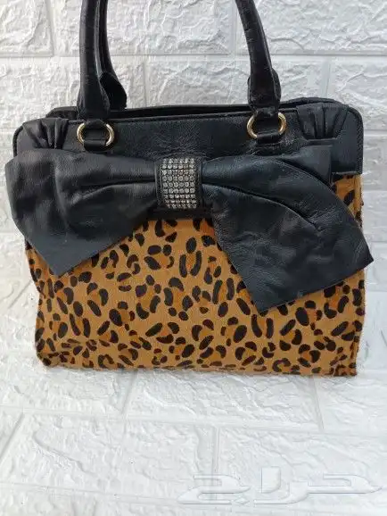 للجمله 100 شنطه مستعمل ماركات اصليه 16