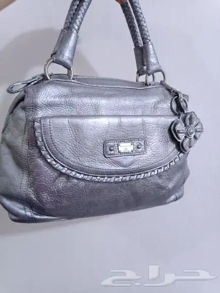 للجمله 100 شنطه مستعمل ماركات اصليه 15