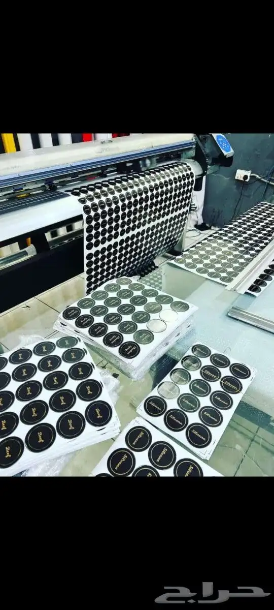 طباعة ستيكر تفريغ ستيكر شفاف ستيكر ثلجي ستيكر قزاز وجدار 8