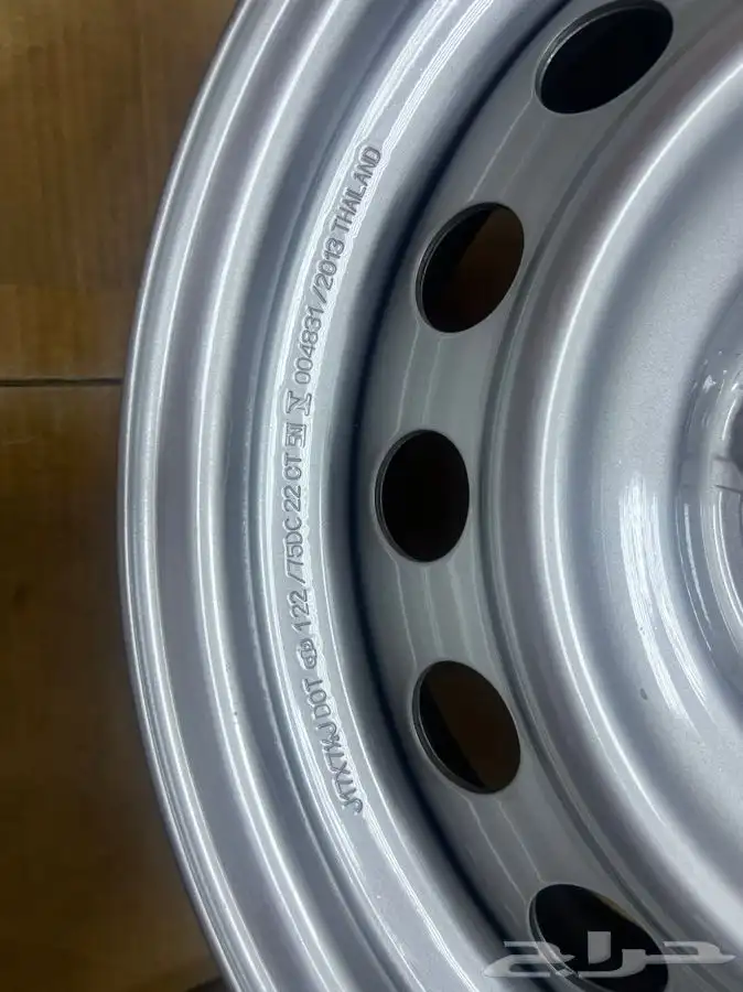 جنوط هلل 6 مسمار مقاس 17 رصاصي اصلي وكالة 1