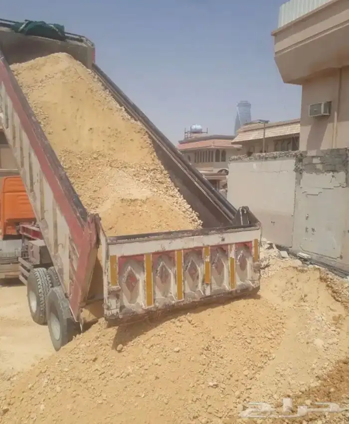 توريد رمل احمر وانوع التربه وجميع اعمال المقاولات 3