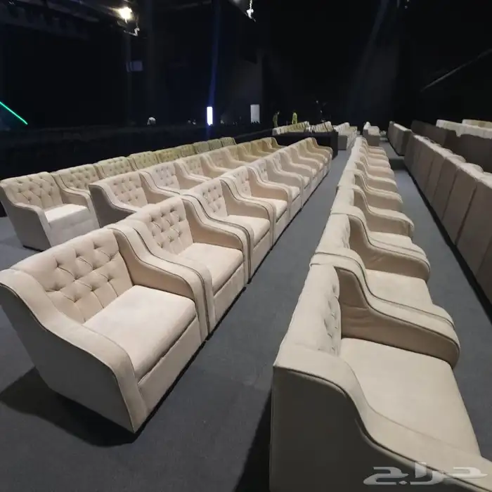 كرأسي وكنب أسود 5