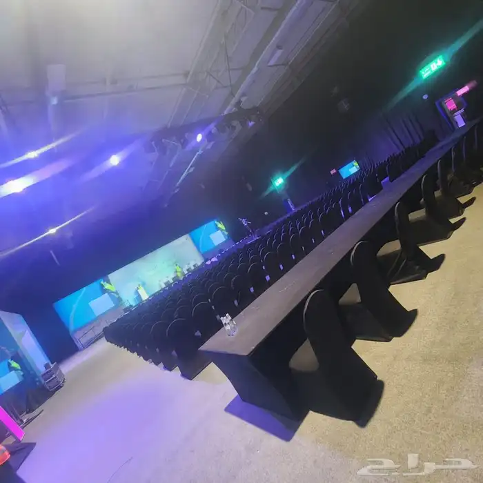 كرأسي وكنب أسود 11