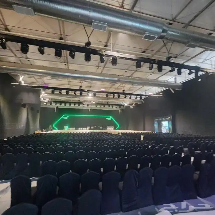 كرأسي وكنب أسود 6