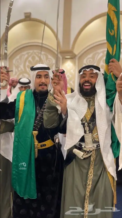 مصور فوتوغرافي فيديو و فوتو و درون 16