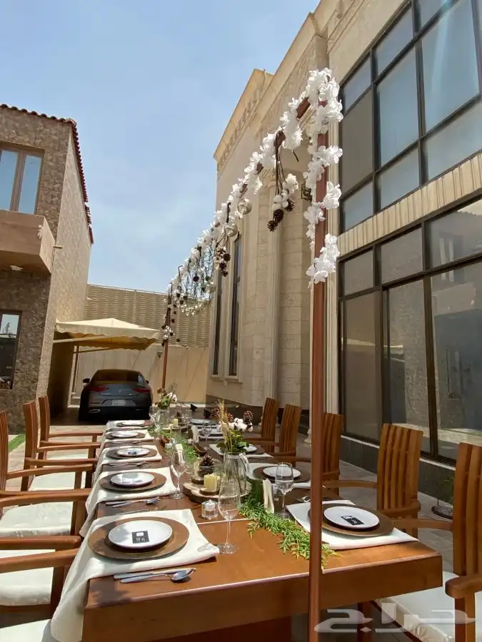 طاولات وكراسي للبيع مستعجل 3