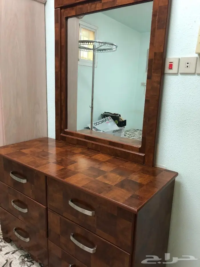 تسريحة للبيع 0