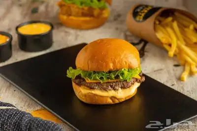 فود ترك برجر هوت دوج فرايز نودلز Food Truck Burger hotdog 7