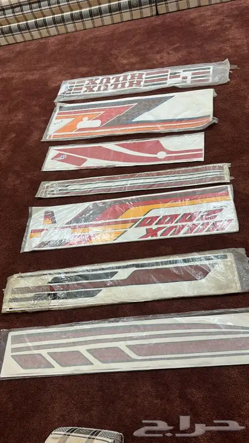 للبيع خطوط هايلوكس قديمه 80-81-85-86 2