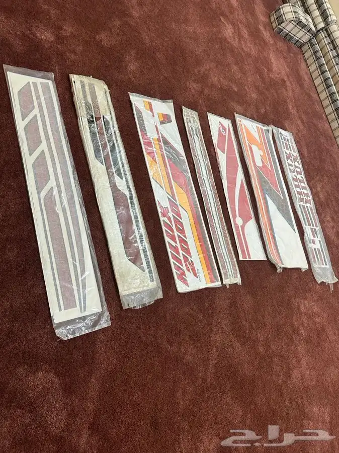 للبيع خطوط هايلوكس قديمه 80-81-85-86 0