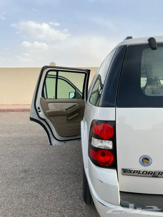 للبيع فورد اكسبلور 2009 XLT دبل 15