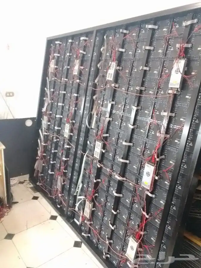 صيانة جميع انواع الشاشات الليد وتوريد وضمان لمدة عام 2