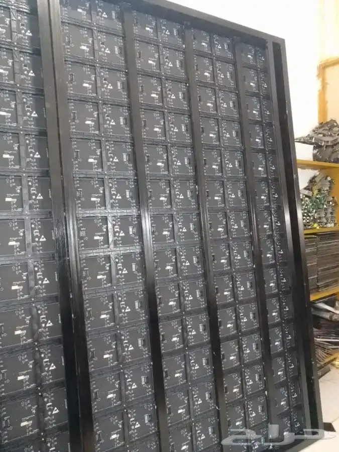 صيانة جميع انواع الشاشات الليد وتوريد وضمان لمدة عام 1