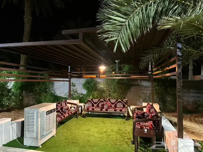 عرض إستراحة النخيل 300 2