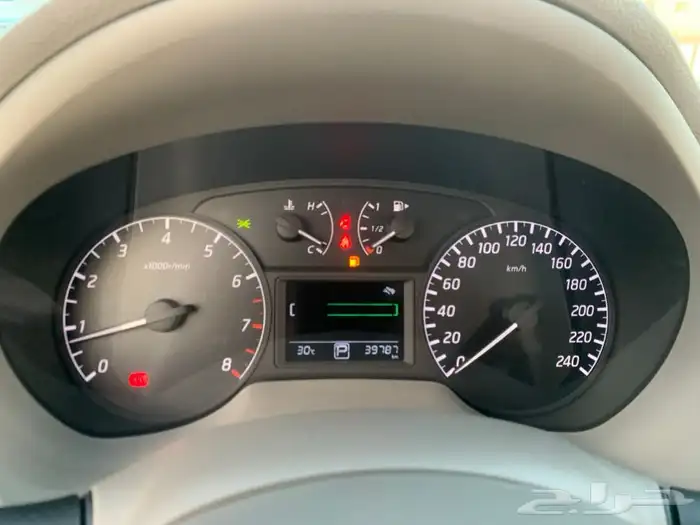 للبيع نيسان سنترا بحالة الوكالة 2019 17