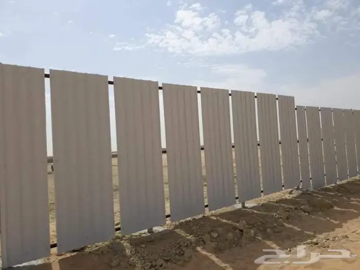 تسوير المزارع والأراضي وبيع وشراء النخيل والتمور 3