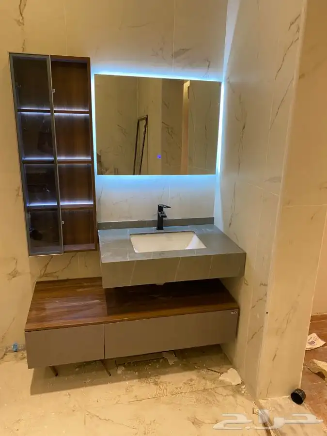 سباك مصري موجود سياره 20