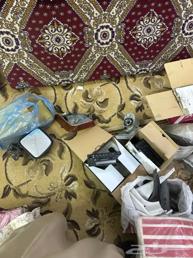 يوجد طيس وكالة وكفرات وجنوط وبعض القطع 28