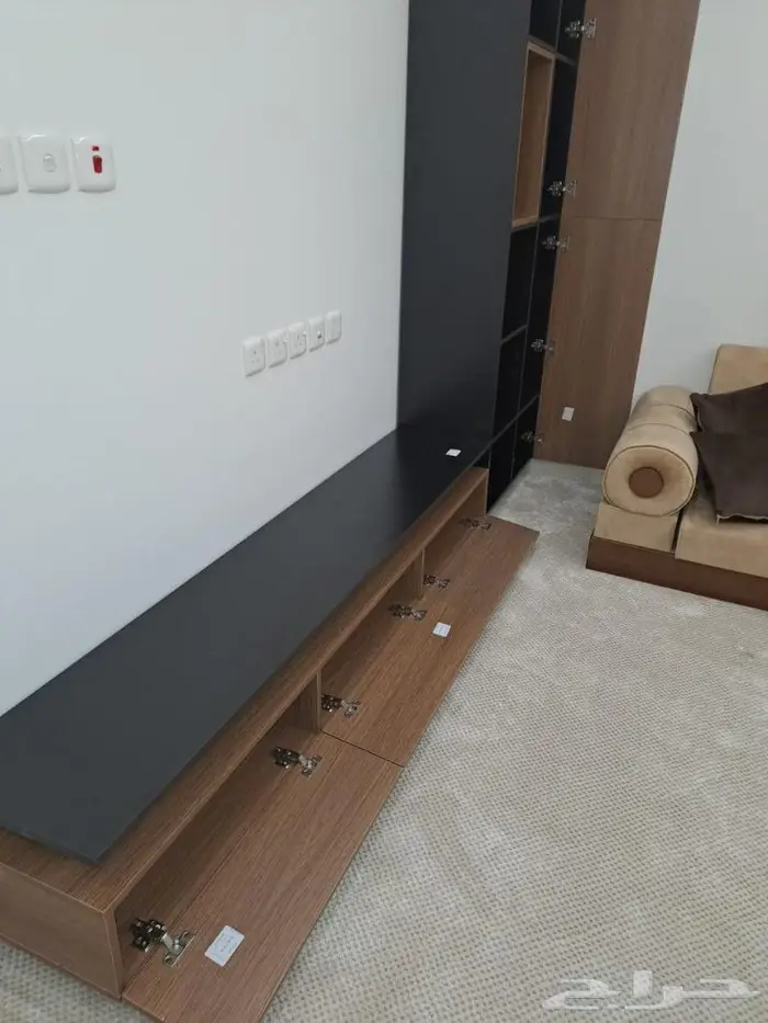 طاولات مجلس جديده وهبة تلفاز وكورنر ووسط وخدمة 28