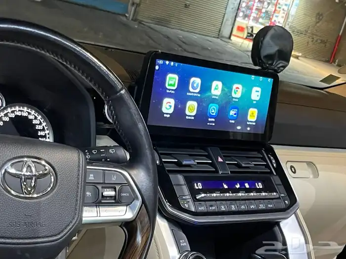 شاشه جيب لاند كروزر 2023 1