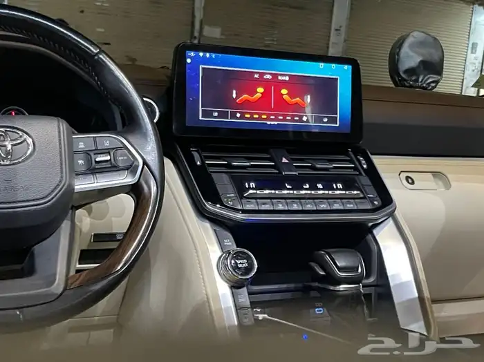 شاشه جيب لاند كروزر 2023 2