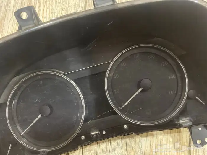 عداد طبلون لكزس جي اس 350 موديل 2013 1