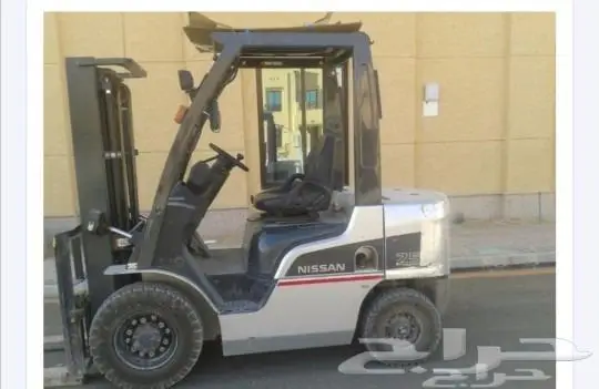 رافعة شوكية (فوركلفت) forklift للإيجار بجميع المقاسات 1