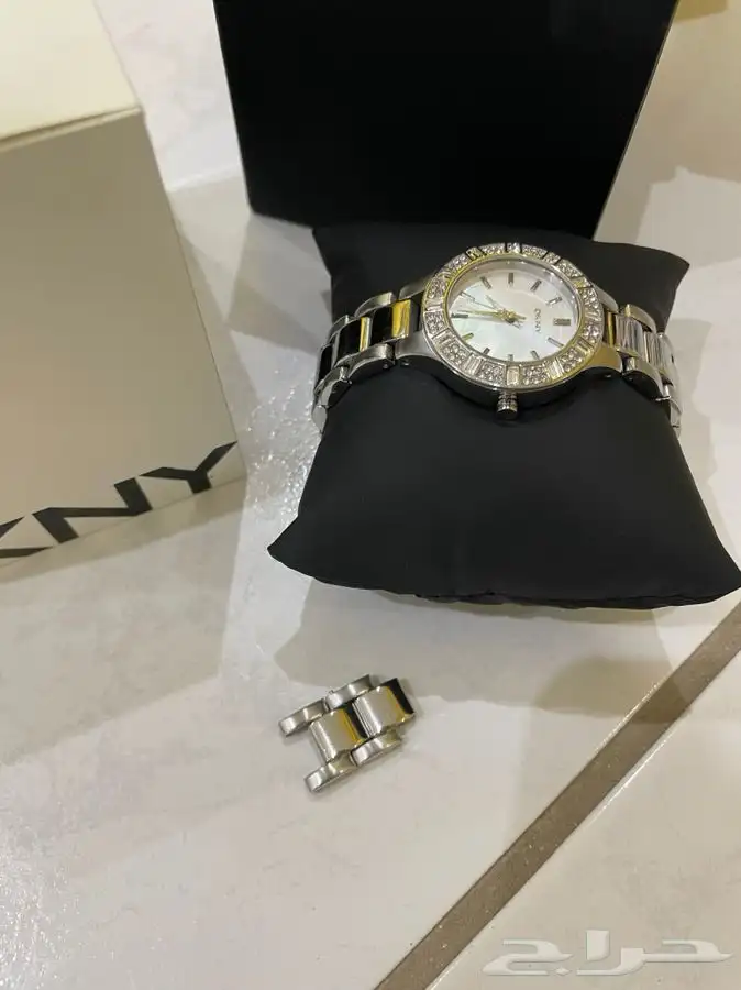 ساعة ماركة دكني اصلية 3