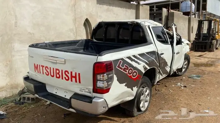 ميتسوبيشي L200 2021 مصدوم قطع غيار 0